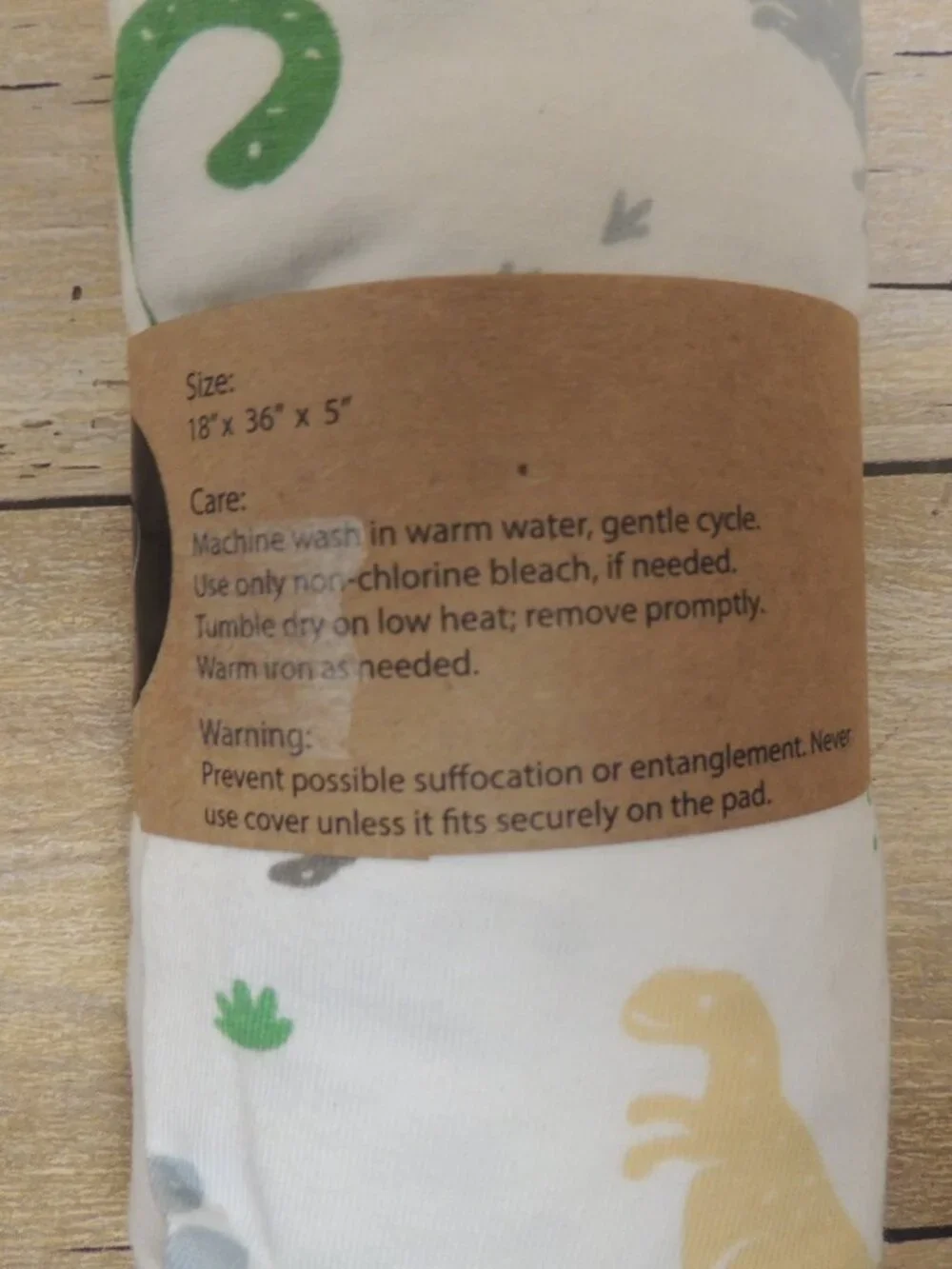Joey and Joan Fitted Cradle/Bassinet Sheet Dinosaur Pattern NEW